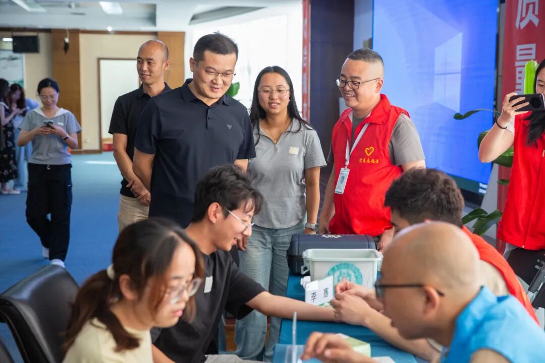 四川海蓉藥業(yè)成功舉辦“關(guān)愛身心，健康同行”大健康共建活動